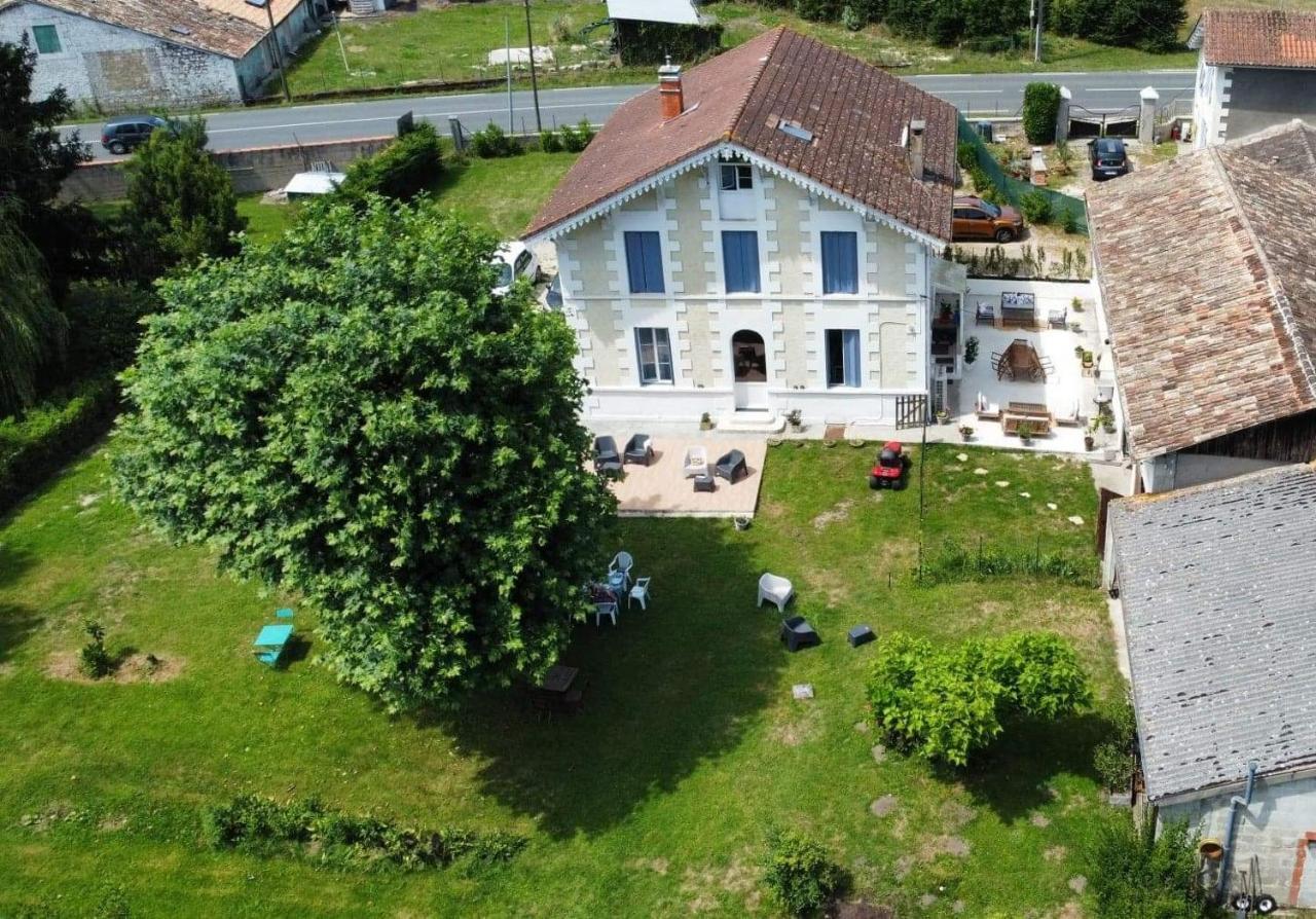 Bed and Breakfast Montplaisir Montendre Exterior foto